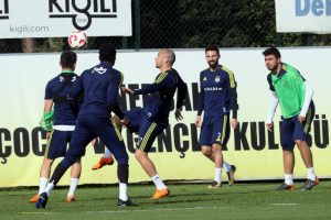 Fenerbahçe, Beşiktaş maçı hazırlıklarını tamamladı
