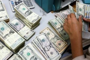 Dolar tarihi rekoru kırdı!