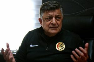 Yılmaz Vural yine kurtardı