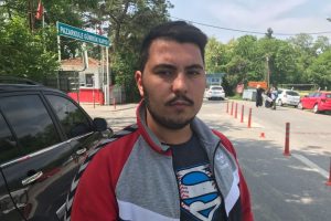 Yunan askerlerin gözaltına aldığı kepçe operatörünün oğlu konuştu