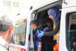 Otomobil takla attı! Yaralılar var