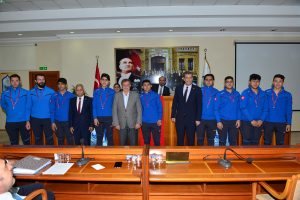 Bursa Yıldırımlı sporcular ödüllendirildi