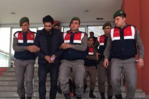 Yakalanan 2 DEAŞ şüphelisi tutuklandı