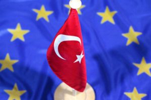 AB Komisyonu'ndan Türkiye için tahmin