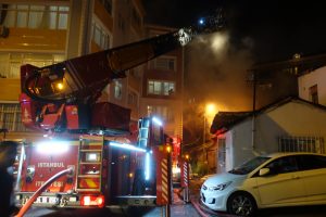 Şişli'de gecekondu yangını