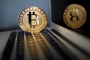 Kredi kartı dolandırıcılığı yaptı; Bitcoin olarak sattı!