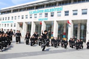 Bursa'da NİLSEM kursiyerleri hünerlerini sergiledi