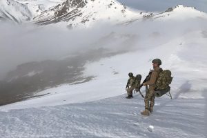 Karlı dağlarda terör operasyonu