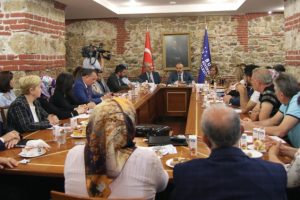 Bursa'da engeller işbirliğiyle aşılıyor