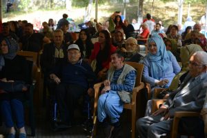Bursa Yıldırım'da huzurevinde hıdırellez coşkusu