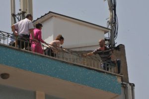 Belediyedeki görevine son verilen işçiyi intihardan psikolog vazgeçirdi
