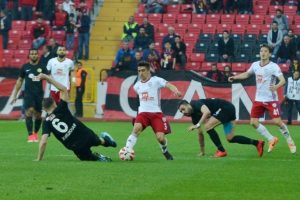 Altınordu Play-Off için sahaya çıkacak