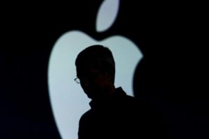 Apple hisseleri tarihi zirveye tırmandı