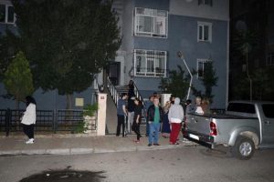 Yangında 1'i bebek 8 kişi hastanelik oldu