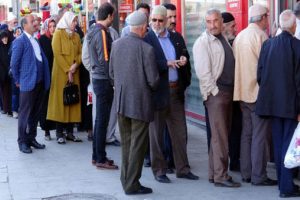 Ramazan öncesi ucuz et kuyruğu oluştu!