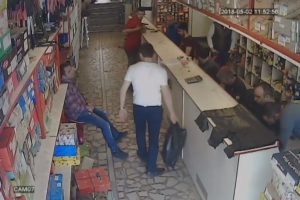 Film sahnesi gibi soygun kamerada