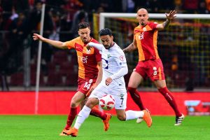 Akhisarspor ile Galatasaray 12. randevuda