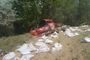 Otomobil ile kamyonet kafa kafaya çarpıştı: Ölü ve yaralılar var
