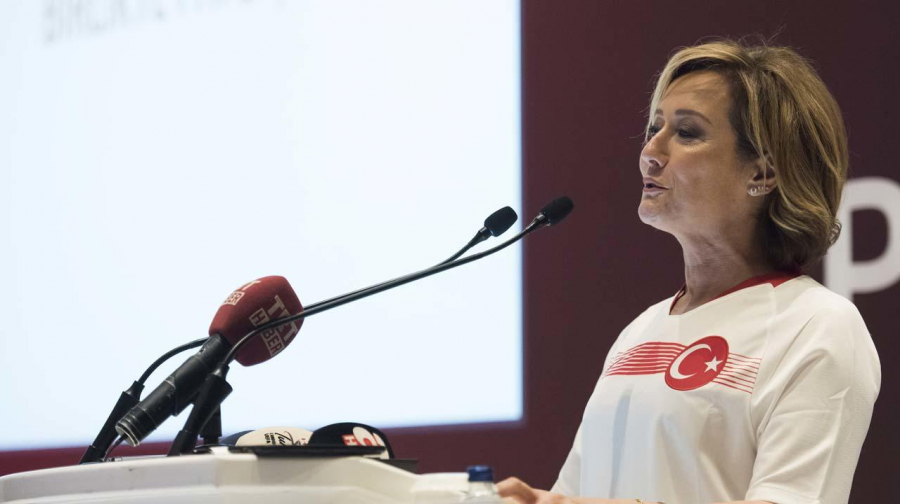 Revna Demirören'den EURO 2024 mesajı!