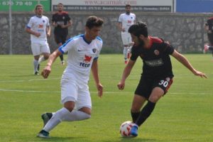 Karacabey Birlikspor sahasında 2 golle mağlup oldu