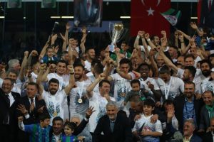 Rizespor şampiyonluğu kutladı