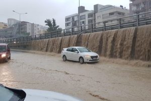 Köprülü kavşaklar şelaleye döndü
