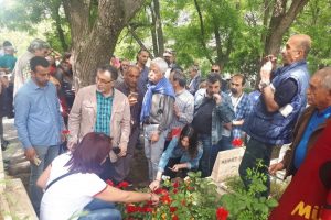 Deniz Gezmiş ve arkadaşları mezarı başında anıldı