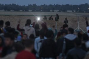 İsrail askerleri 2 Filistinliyi şehit etti