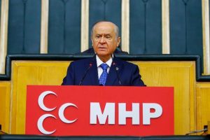 Bahçeli'den 'FETÖ'nün seçmen tezgahı' uyarısı