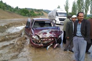 Kütahya'da trafik kazası: 2 ölü, 3 yaralı