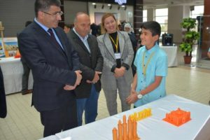 Tatvan'da ''Üç Boyutlu Teknoloji ve Tasarım'' Sergisi açıldı