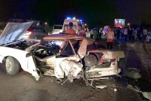 Gece yarısı trafik kazası; 4 yaralı
