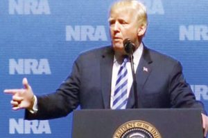Trump Fransızları fena kızdırdı!