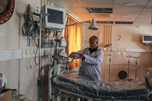 Gazze Sağlık Bakanlığından tıbbi teçhizat eksikliği uyarısı