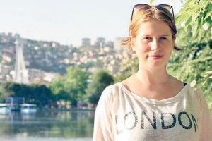 Depresyonda 6 dil öğrendi