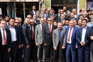 Ak Parti'nin 169 aday adayı esnafı ziyaret etti