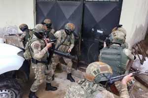 Bursa'da zehir tacirlerine JÖH'ten nefes kesen operasyon!