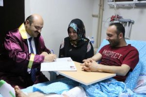 Hastane odasındaki nikâhta 'evet' dediler