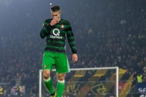 Van Persie'den transfer açıklaması!