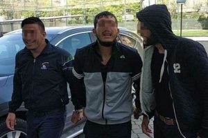 Adliyeye oynayarak gelip, el sallayarak gittiler