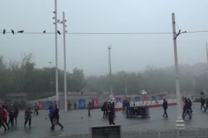 Taksim'e sis çöktü