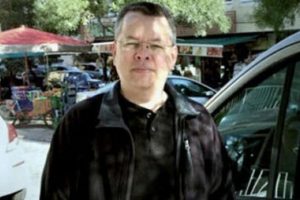Rahip Brunson davasında ara karar