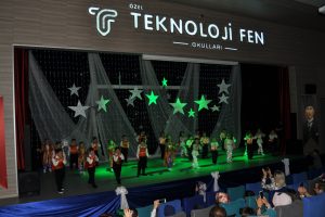 Bursa'da birinci sınıf öğrencilerin yıl sonu heyecanı