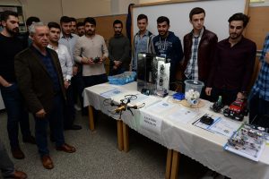 Bursa'da öğrencilerin projeleri binaya sığmadı