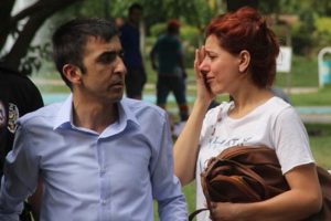 Kadın sürücü gözyaşlarına boğuldu!
