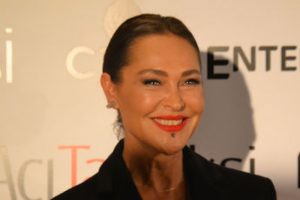 Hülya Avşar: Atatürk dedemin arkadaşıydı