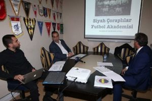 Siyah Çoraplılar Futbol Akademisi resmen duyuruldu
