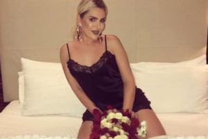 Selin Ciğerci'den ''erkeksin sen erkek'' diyen takipçisine yanıt