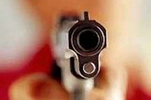 Önce arkadaşını, sonra kendini öldürdü