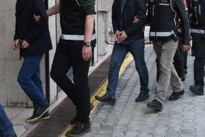 FETÖ'nün ''eş imamı'' tutuklandı